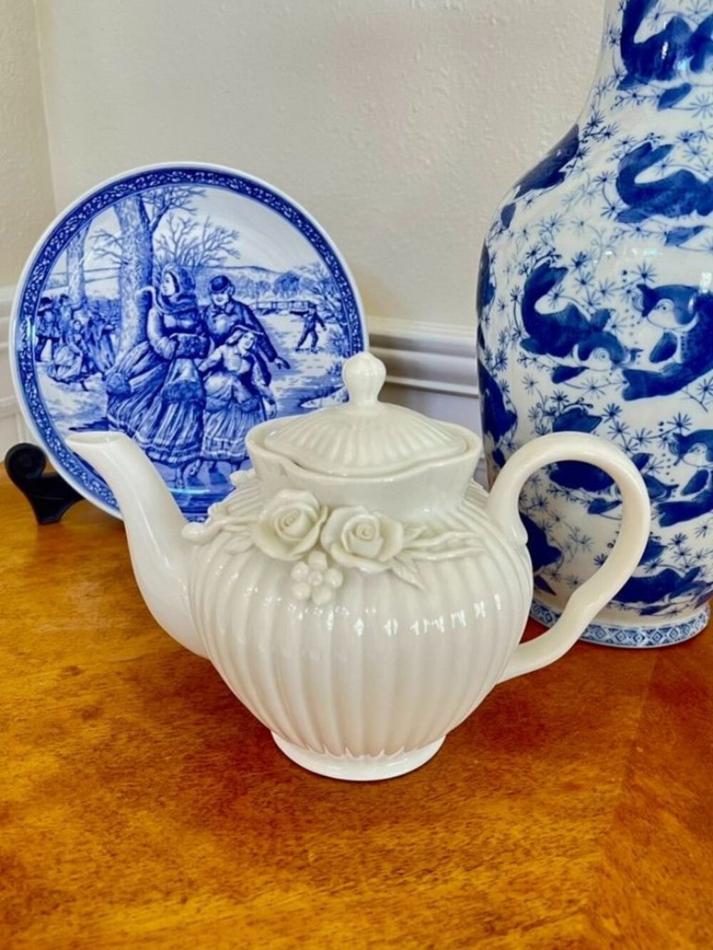 Godinger White Ceramic Floral Teapot Cottage Chic Decor - Picture 4 of 10